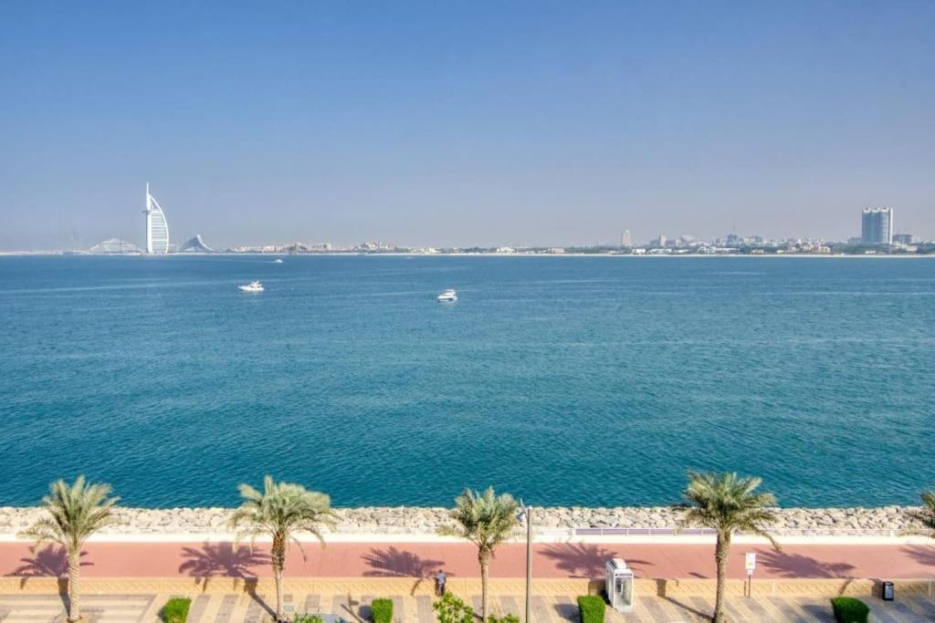 Marvelous Private Beach Apartment In Palm Dubai Within Anantara 5 Star Resort 外观 照片